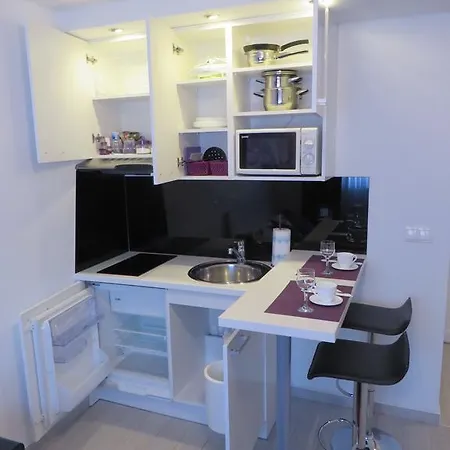 Sea Gate Apartment